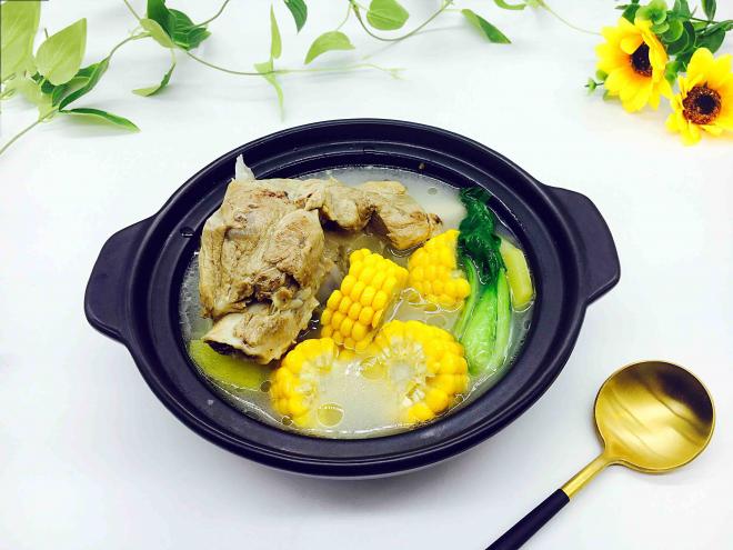 养生滋补汤  棒骨玉米汤