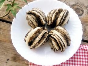 满满的芝麻香味，夹着一丝丝清甜！哪个孩子不爱吃？！