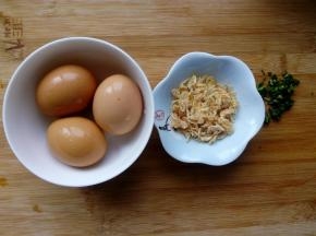 准备好各项食材。