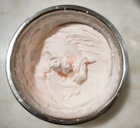 打至清晰纹路裱花状态即可。