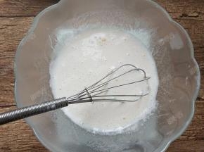 再加入棉花糖和盐搅拌均匀