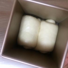 两个一组放入水立方吐司盒