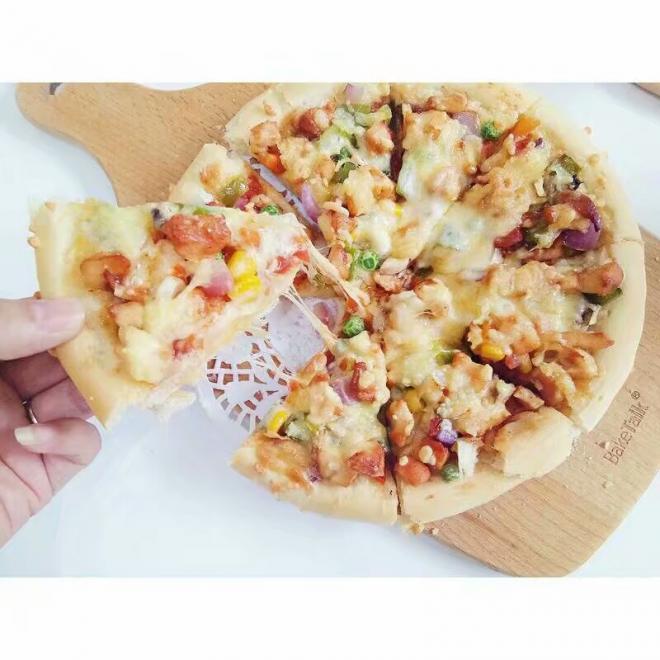 缤纷奥尔良鸡肉披萨