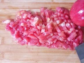 西红柿切小丁