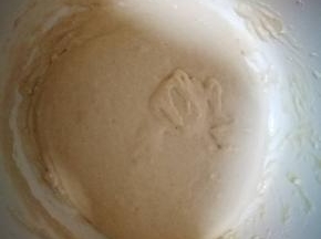 提前一晚准备波兰种，将所有材料混匀