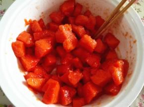 4.	腌制之后木瓜会出水，