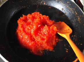 6.	等木瓜出现粘稠状的时候就差不多了，大约半个小时左右，