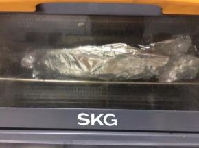 包上锡纸，烤箱预热200度10分钟后烤200度20分即可