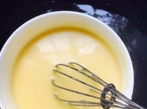 水开后上锅蒸，转小火。