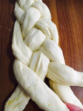 四根依次放平！开始编制。