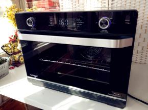 预热长帝空气烤箱，选择空气烤模式，温度设定160度，10分钟左右。