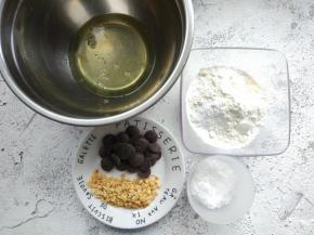 准备称量好各种材料。