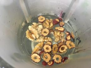 全部丢破壁机，摁豆浆功能就OK了