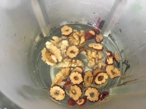 全部丢破壁机，摁豆浆功能就OK了