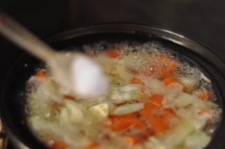 7、在加入适量的盐