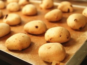 烤好的麻薯面包