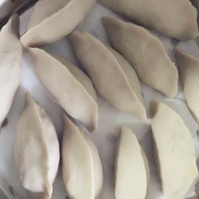 10.放入蒸笼，水沸后蒸15分钟