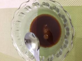 在香油拌匀即可