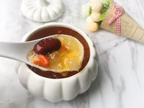 加入适量冰糖可以吃咯