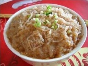 撒上葱花，拌匀即可食用。