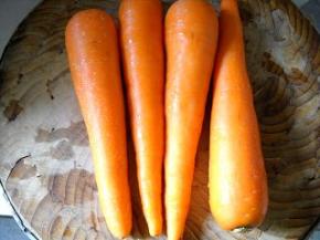 准备好胡萝卜。