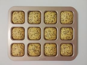 二发，建议放入烤箱发酵，温度30-35，再放一碗热水发酵
预热烤箱180度 ，中层15分再中下层10分，上色太快盖上锡纸