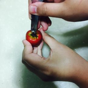 尾部先用勺子转一小圈