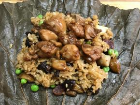 再在上面放入鸡肉。