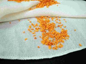 挑出里面的杂质