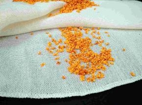 挑出里面的杂质