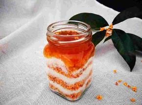 放置半个月，等白糖融化即可。