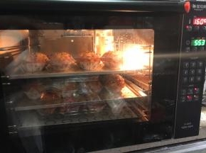 烤箱175度，18分钟，我用的是风炉，160度18分钟