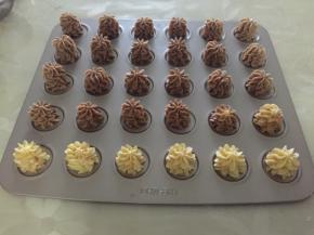 放入预热好的烤箱120度40分钟，中层