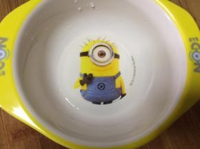 盐和温水混合