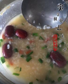再撒入葱花拌均匀即可食用
