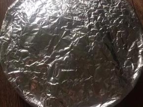 盖上锡纸腌制半小时
