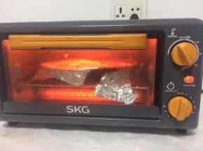 烤箱预热200度10分钟后，200度30分即可