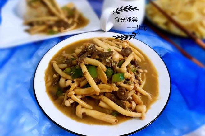 蚝油肉丝白玉菇