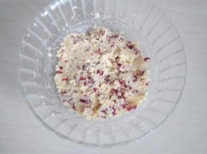 混合搅拌均匀，放冰箱冷藏备用。