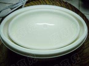 酸奶机内桶盖上盖，放入酸奶机中。