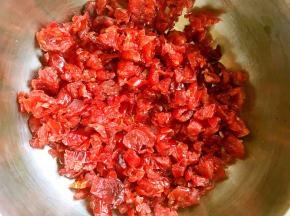 蔓越梅切碎备用