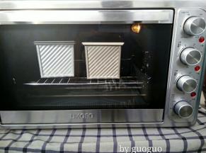 UKOEO5002烤箱提前预热170度，10分钟