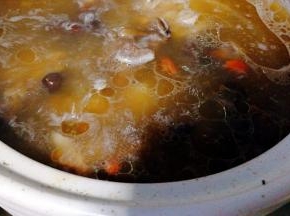 简骨汤现半熟状态，