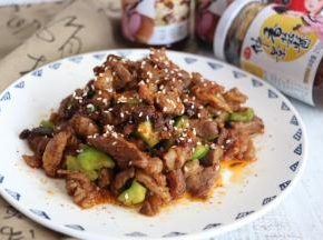 这样吃羊肉好吃、过瘾。