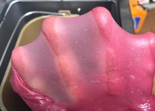 再揉15分钟，可以扯出手套膜