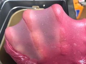 再揉15分钟，可以扯出手套膜