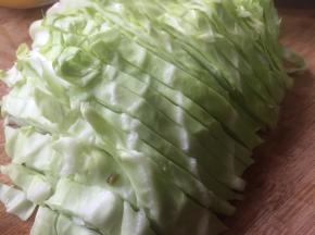 球菜，切碎；