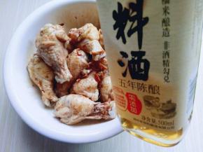 加入料酒。