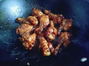 汤汁收到浓稠即可，或者收到自己想要的程度也可以。