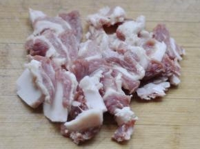 4、羊肉切成片
